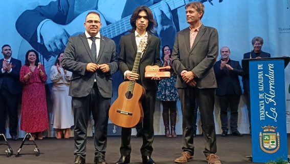 El guitarrista Fan Shilong Fan ganador del XXXIX Certamen Internacional de Guitarra Andrés Segovia